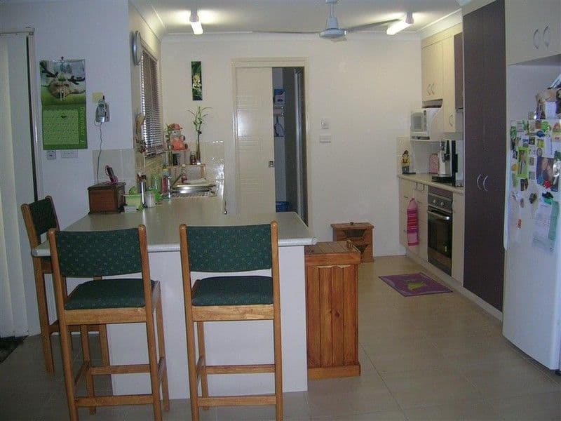 11 Mitchell Court, GRACEMERE QLD 4702, Gracemere - Thumbnail 2