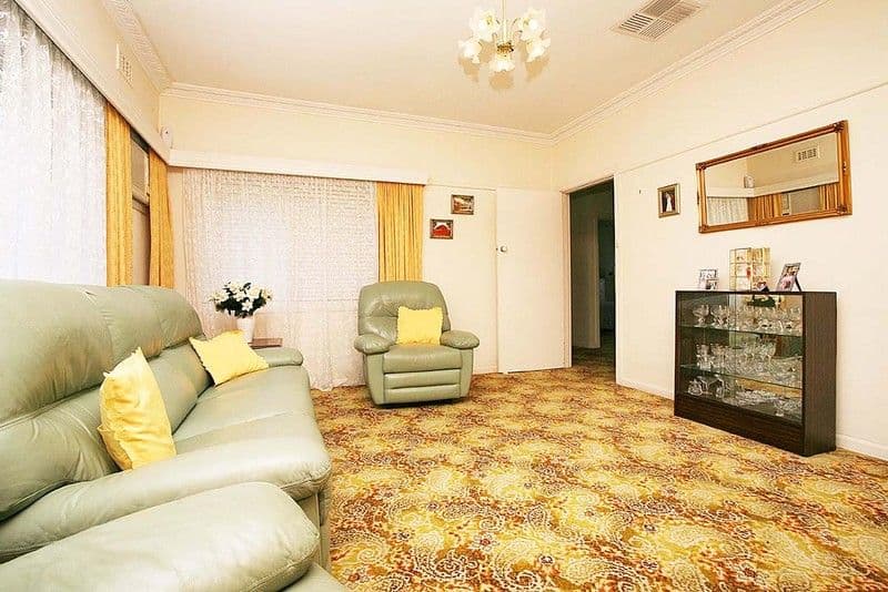 12 Kelverne Street, RESERVOIR VIC 3073, Reservoir - Thumbnail 2