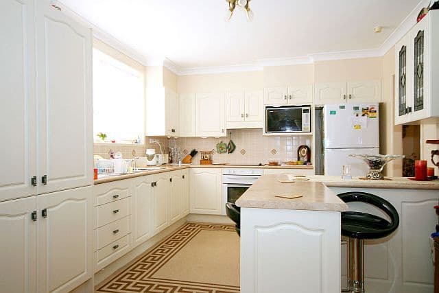66 Caroline Crescent, GEORGES HALL NSW 2198, Georges Hall - Thumbnail 5