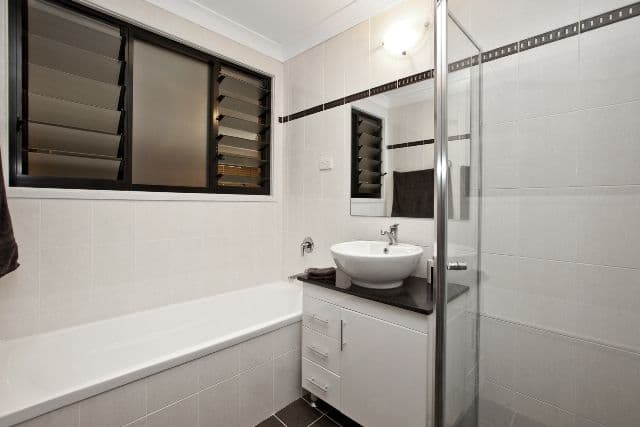 4 Exford Avenue, MACQUARIE HILLS NSW 2285, Macquarie Hills - Thumbnail 6