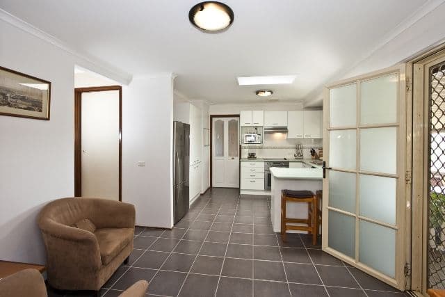 4 Exford Avenue, MACQUARIE HILLS NSW 2285, Macquarie Hills - Thumbnail 2
