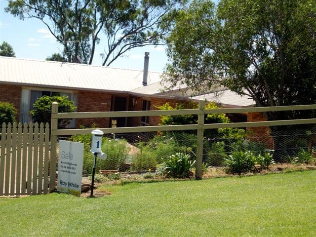 1 King Street, KINGSTHORPE QLD 4400, Kingsthorpe - Image 1