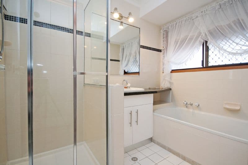 6 Galleon Way, CURRUMBIN WATERS QLD 4223, Currumbin Waters - Thumbnail 2