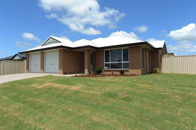 9 Sullivan Crescent, PITTSWORTH QLD 4356, Pittsworth - Thumbnail 5