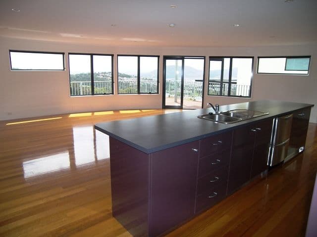 39 Rosehill Crescent, LENAH VALLEY TAS 7008, Lenah Valley - Thumbnail 2