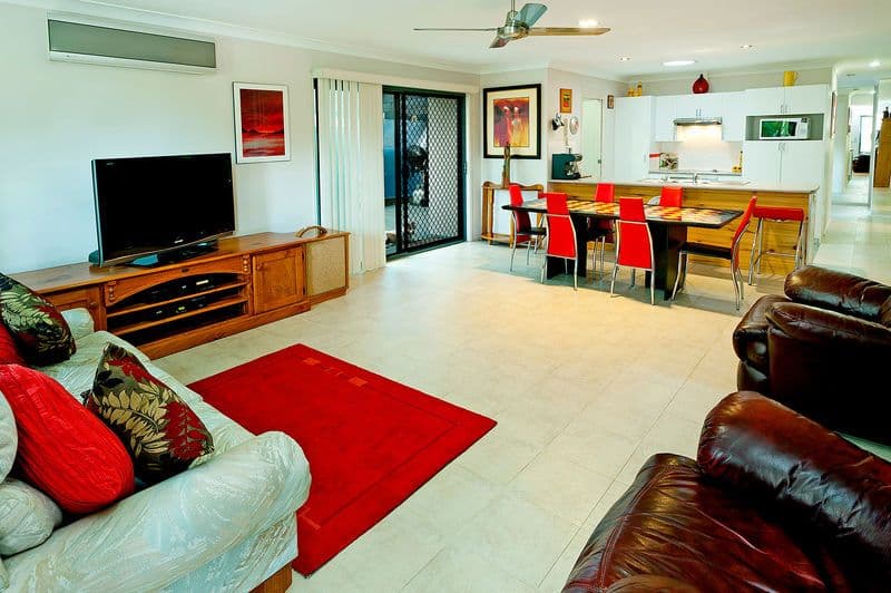 2 Anaheim Drive, HELENSVALE QLD 4212, Helensvale - Thumbnail 8