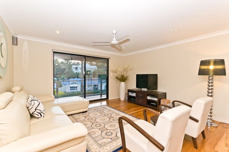 32 Woodtop Court, FERNY HILLS QLD 4055, Ferny Hills - Thumbnail 2