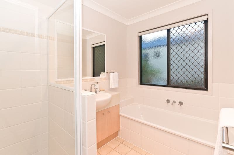 32 Woodtop Court, FERNY HILLS QLD 4055, Ferny Hills - Thumbnail 6