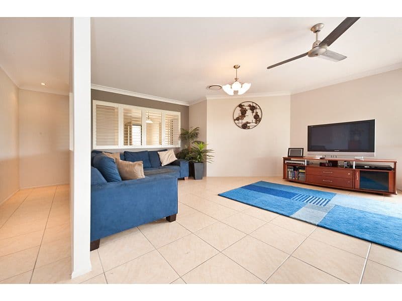 8 League Place, NORMAN GARDENS QLD 4701, Norman Gardens - Thumbnail 2