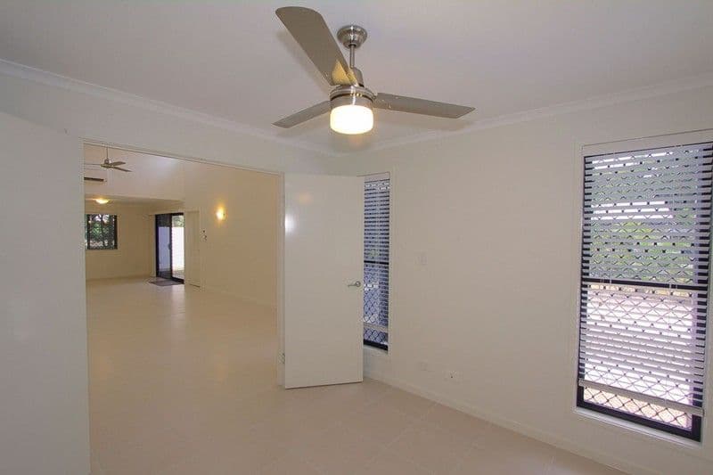 4 Kentia Avenue, MOORE PARK BEACH QLD 4670, Moore Park Beach - Thumbnail 5