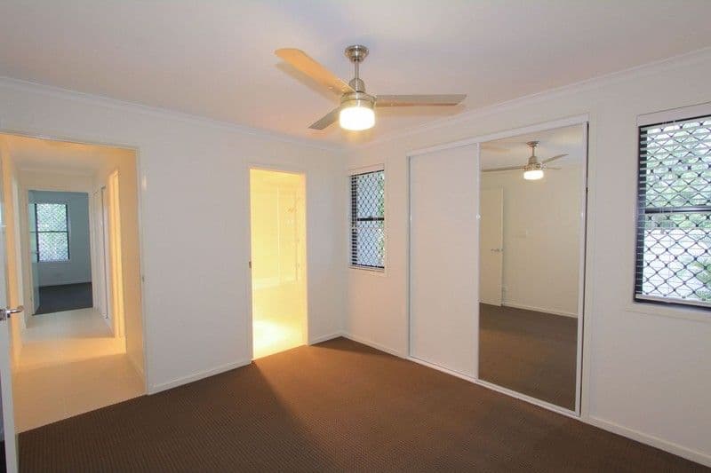 4 Kentia Avenue, MOORE PARK BEACH QLD 4670, Moore Park Beach - Thumbnail 8