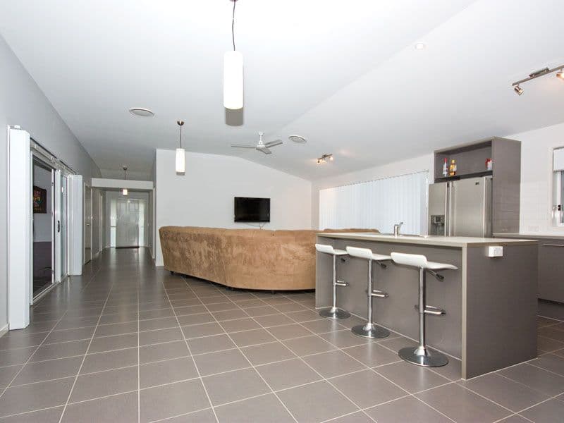 1 Davidshone Close, DOOLANDELLA QLD 4077, Doolandella - Thumbnail 8