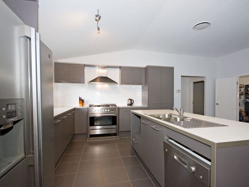 1 Davidshone Close, DOOLANDELLA QLD 4077, Doolandella - Thumbnail 6