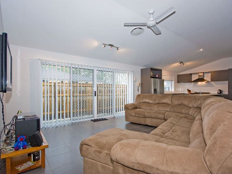 1 Davidshone Close, DOOLANDELLA QLD 4077, Doolandella - Thumbnail 4
