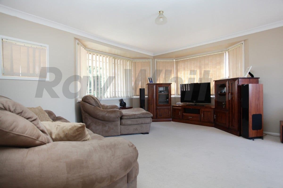 5 Condor Place, GLENMORE PARK NSW 2745, Glenmore Park - Thumbnail 2