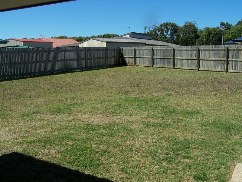 17 Spinnaker Drive, YEPPOON QLD 4703, Yeppoon - Thumbnail 6