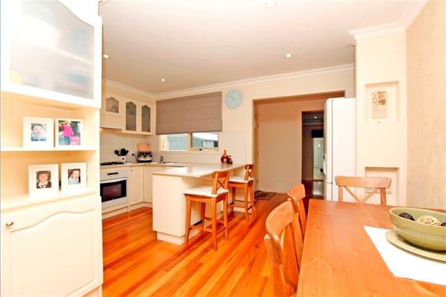 14 Dianne Avenue, CRAIGIEBURN VIC 3064, Craigieburn - Thumbnail 7