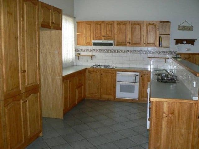 23 Snowden Street, ECHUCA VIC 3564, Echuca - Thumbnail 2