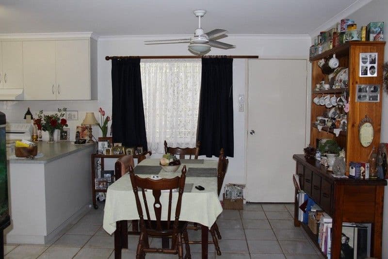 25 Alexander Street, BOYNE ISLAND QLD 4680, Boyne Island - Thumbnail 5