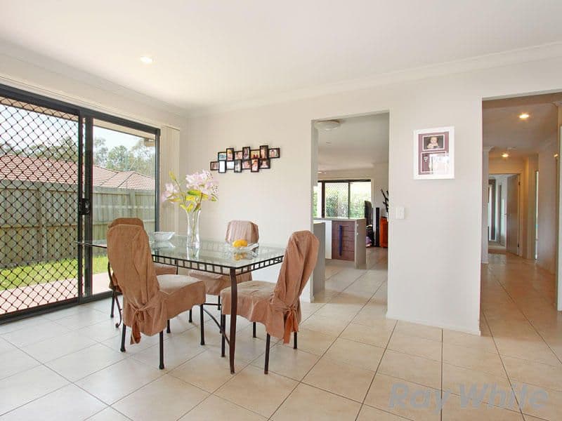 25 Cyperus Crescent, CARSELDINE QLD 4034, Carseldine - Thumbnail 2