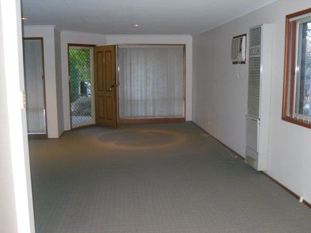 7/16 Stace Place, GORDON ACT 2906, Gordon - Thumbnail 2