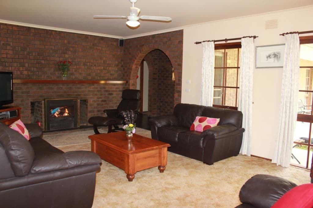 81 Redbank Road, SEYMOUR VIC 3660, Seymour - Thumbnail 4
