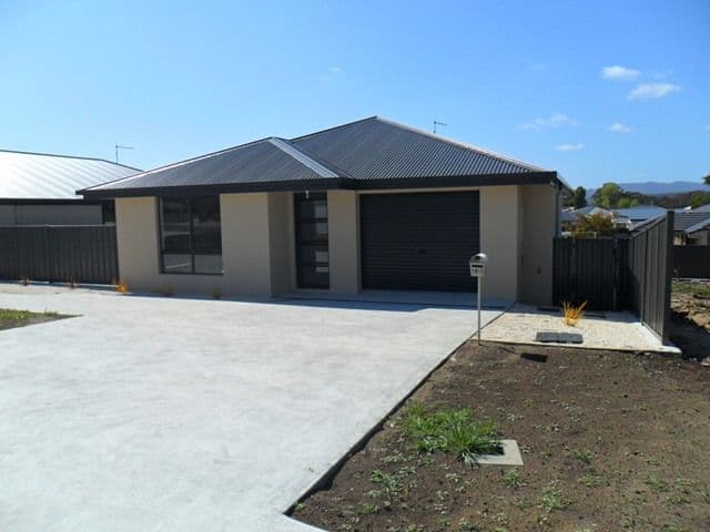 2/18 Tranquil Place, SHEARWATER TAS 7307, Shearwater - Image 1