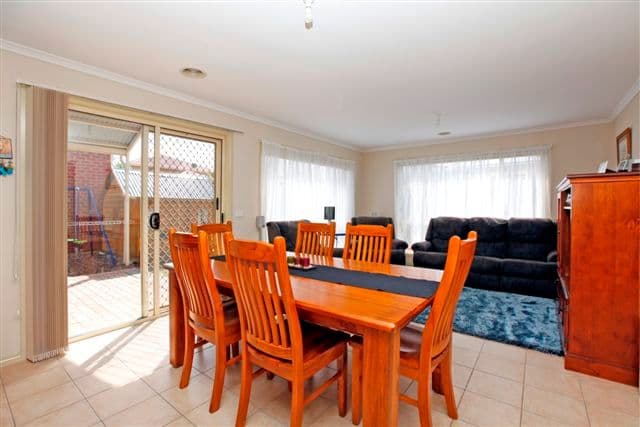 17 Merrivale Place, ROXBURGH PARK VIC 3064, Roxburgh Park - Thumbnail 5