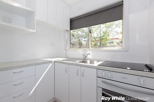 7 Hincksman Street, QUEANBEYAN NSW 2620, Queanbeyan East - Thumbnail 2