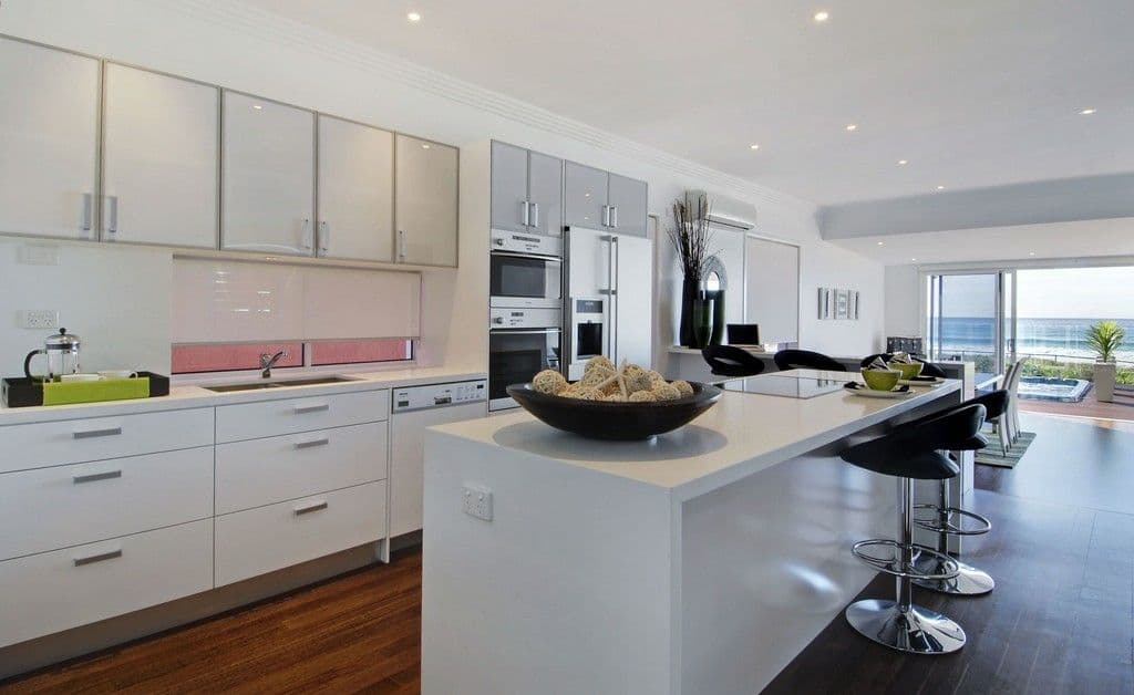 167 Hedges Avenue, MERMAID BEACH QLD 4218, Mermaid Beach - Thumbnail 3