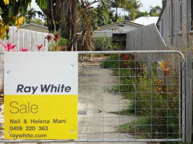 4 Knobel Street, NORTH MACKAY QLD 4740, North Mackay - Thumbnail 2