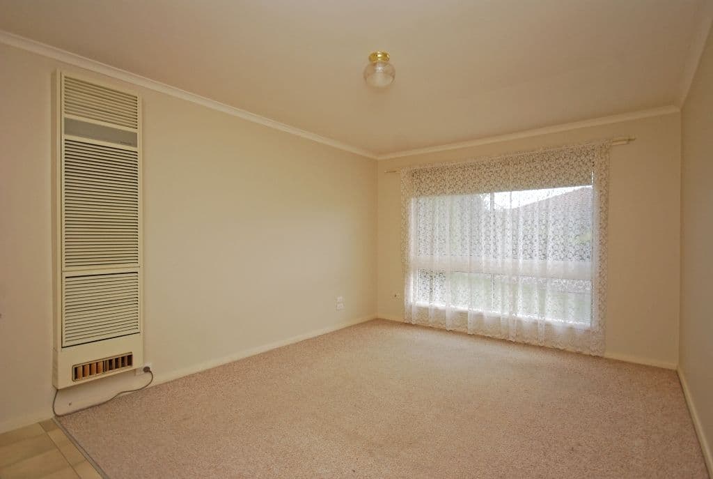 3/4 Warratta Avenue, DELACOMBE  Victoria  3356, Australia, Delacombe - Thumbnail 2