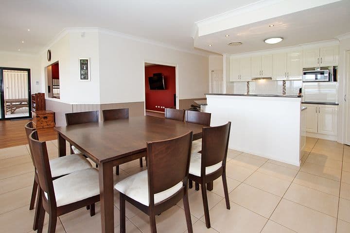 2 Madison Court, GLENVALE QLD 4350, Glenvale - Thumbnail 3