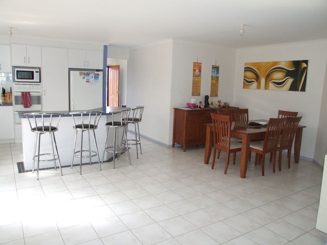12 Wenden Court, BURNSIDE VIC 3023, Burnside - Thumbnail 3