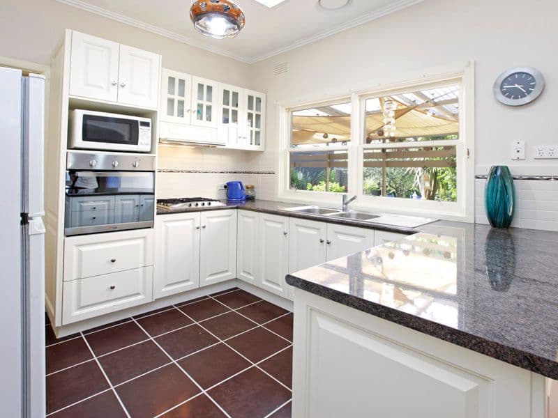 26 Tasman Avenue, BELMONT VIC 3216, Belmont - Thumbnail 4
