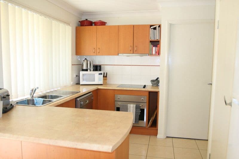 25  Paris Parade, ORMEAU QLD 4208, Ormeau - Thumbnail 2
