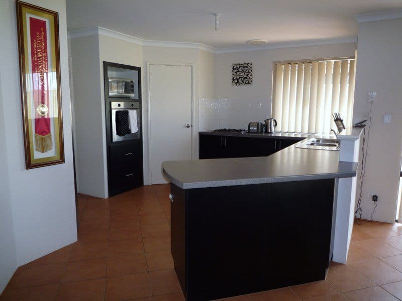 41 Berryman Terrace, BALDIVIS WA 6171, Baldivis - Thumbnail 2