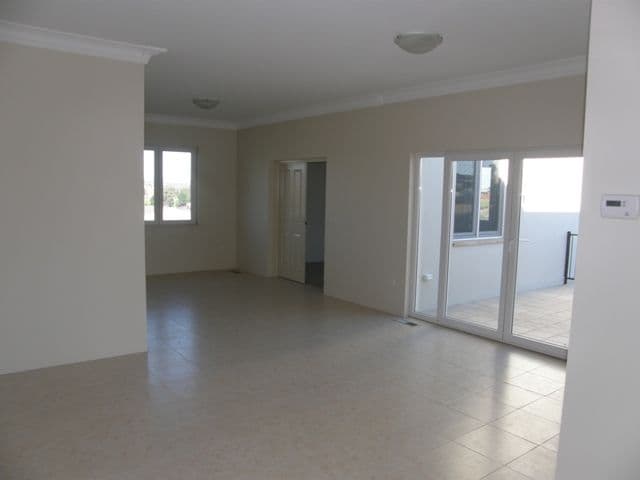 66 Illumba Way, KELSO NSW 2795, Kelso - Thumbnail 4