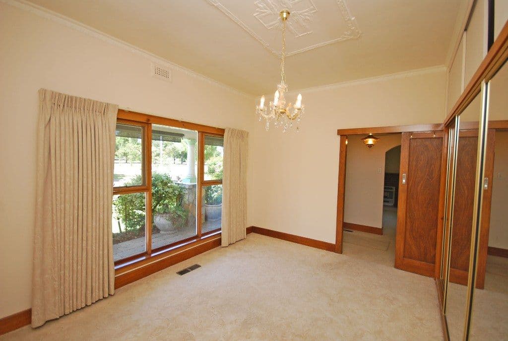 61 Gillies Street South, ALFREDTON VIC 3350, Alfredton - Thumbnail 5