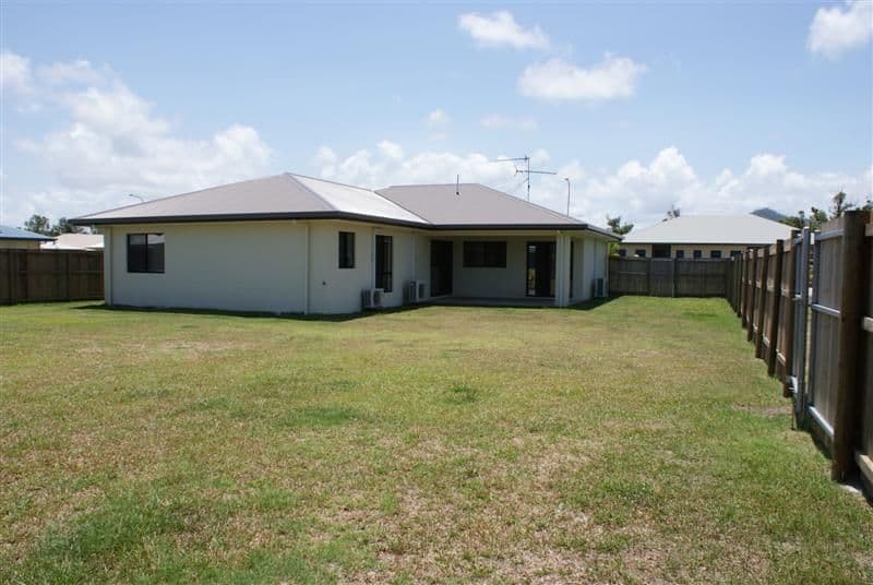 31 MIDSHIPMAN Street, SOUTH MISSION QLD 4852, South Mission Beach - Thumbnail 4