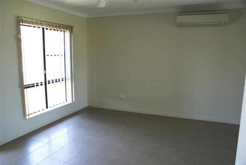 31 MIDSHIPMAN Street, SOUTH MISSION QLD 4852, South Mission Beach - Thumbnail 5