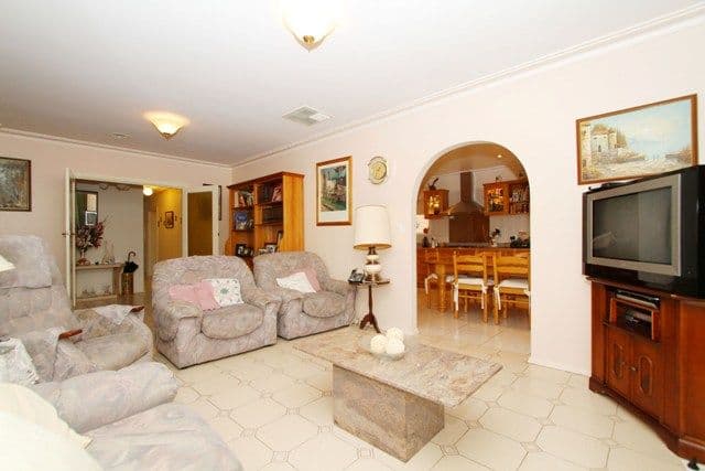 27 Carbora Dale, GREENSBOROUGH VIC 3088, Greensborough - Thumbnail 4