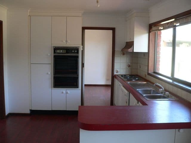 22 Swanton Street, CHISHOLM ACT 2905, Chisholm - Thumbnail 2