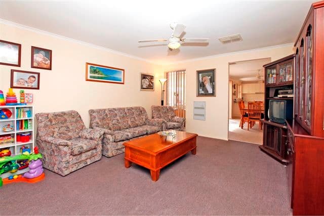 53 Gillingham Crescent, CRAIGIEBURN VIC 3064, Craigieburn - Thumbnail 5
