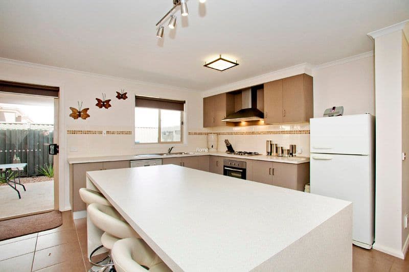 10  Grebe Court, LARA VIC 3212, Lara - Image 1