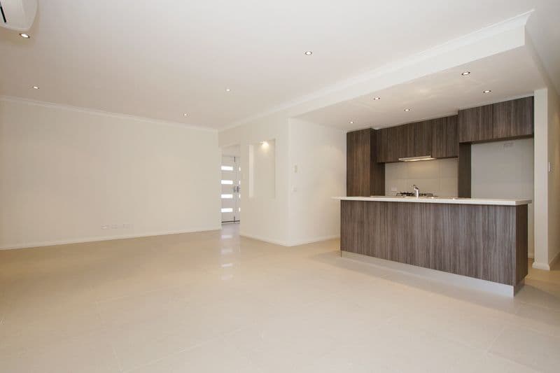 21 Lovegrove Way, MORLEY WA 6062, Morley - Thumbnail 3