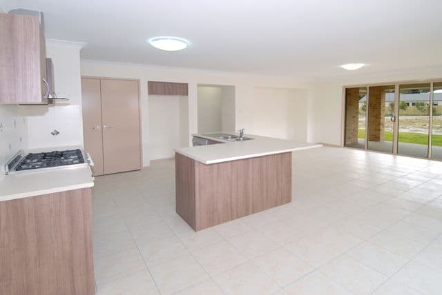 88 O'Reilly Drive, CALOUNDRA WEST QLD 4551, Caloundra West - Thumbnail 4