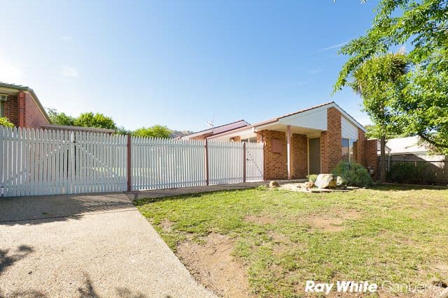 14  Wilson Crescent, BANKS ACT 2906, Banks - Image 1