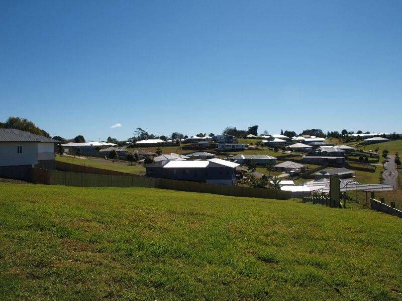 38 Water Gum Crescent, MALENY QLD 4552, Maleny - Thumbnail 2