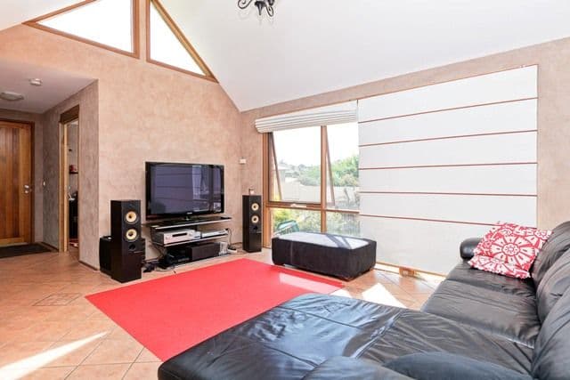 18 Menzies Court, BANKS ACT 2906, Banks - Thumbnail 2